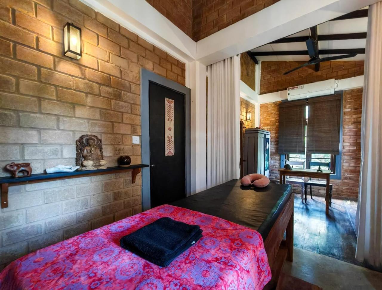 Villa Lyvie Ayurvedic Hotel Тангале Екстериор снимка