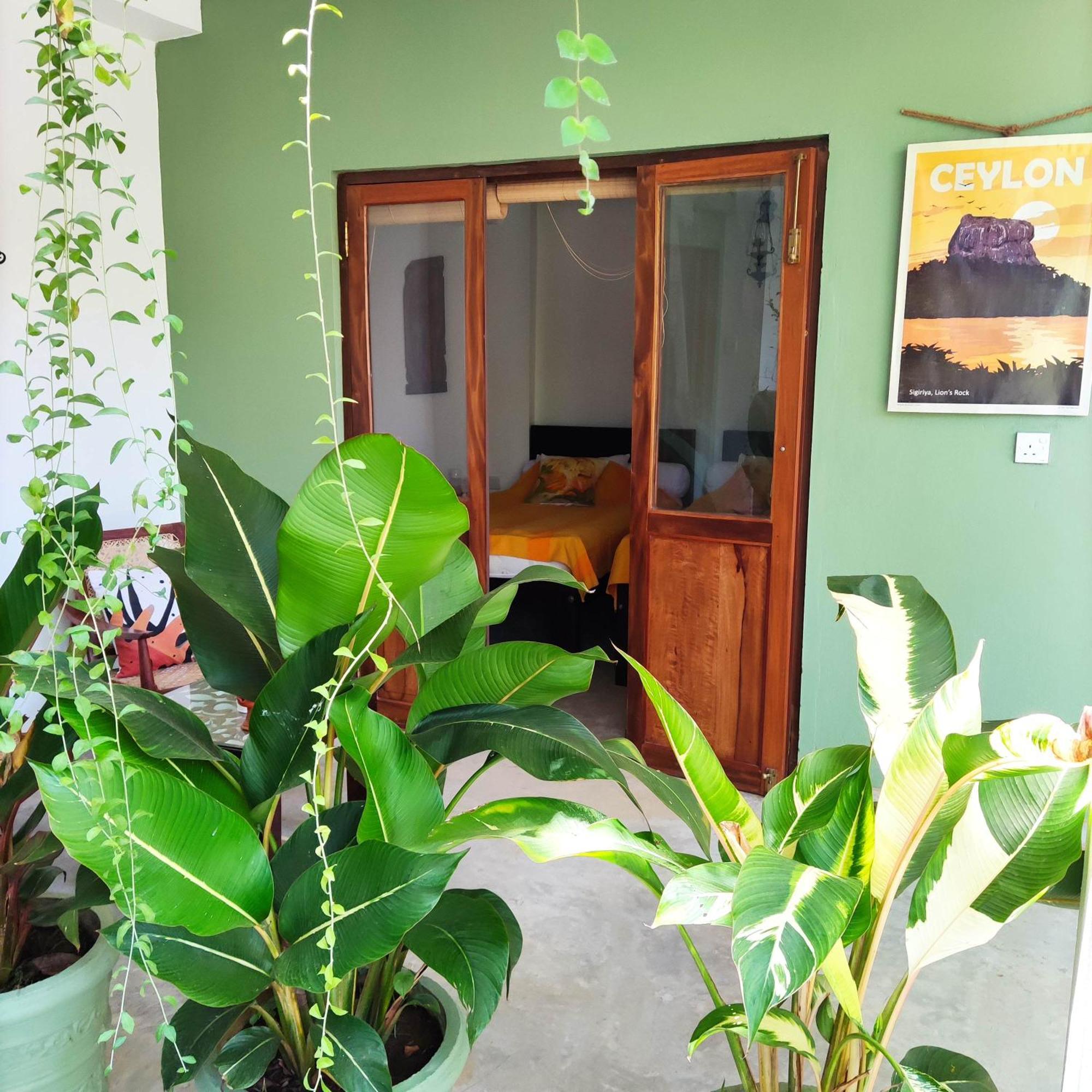 Villa Lyvie Ayurvedic Hotel Тангале Екстериор снимка