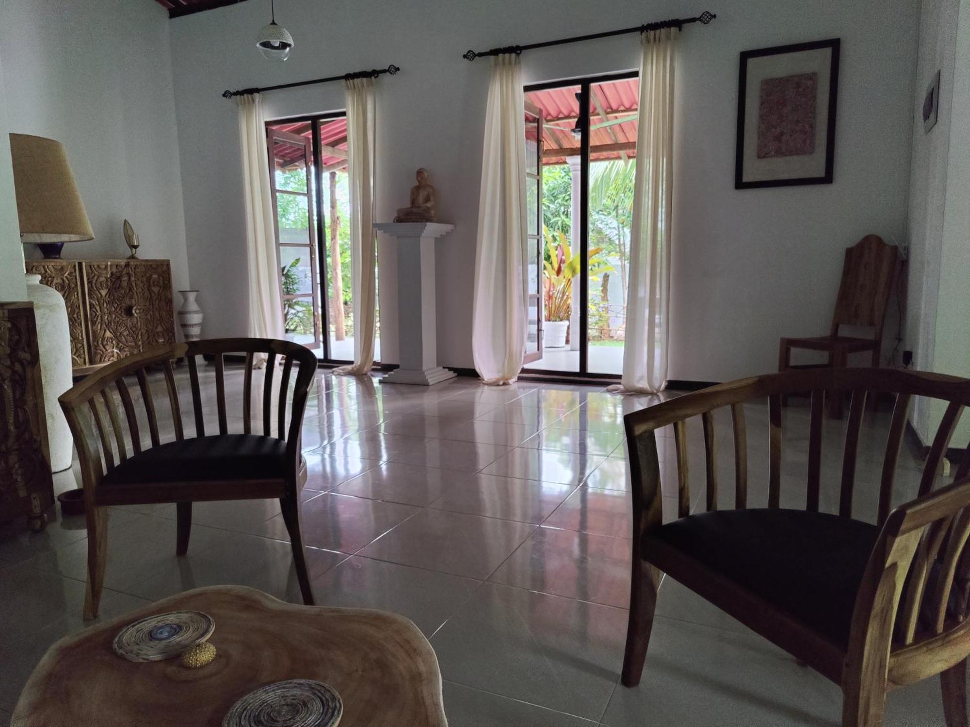 Villa Lyvie Ayurvedic Hotel Тангале Екстериор снимка