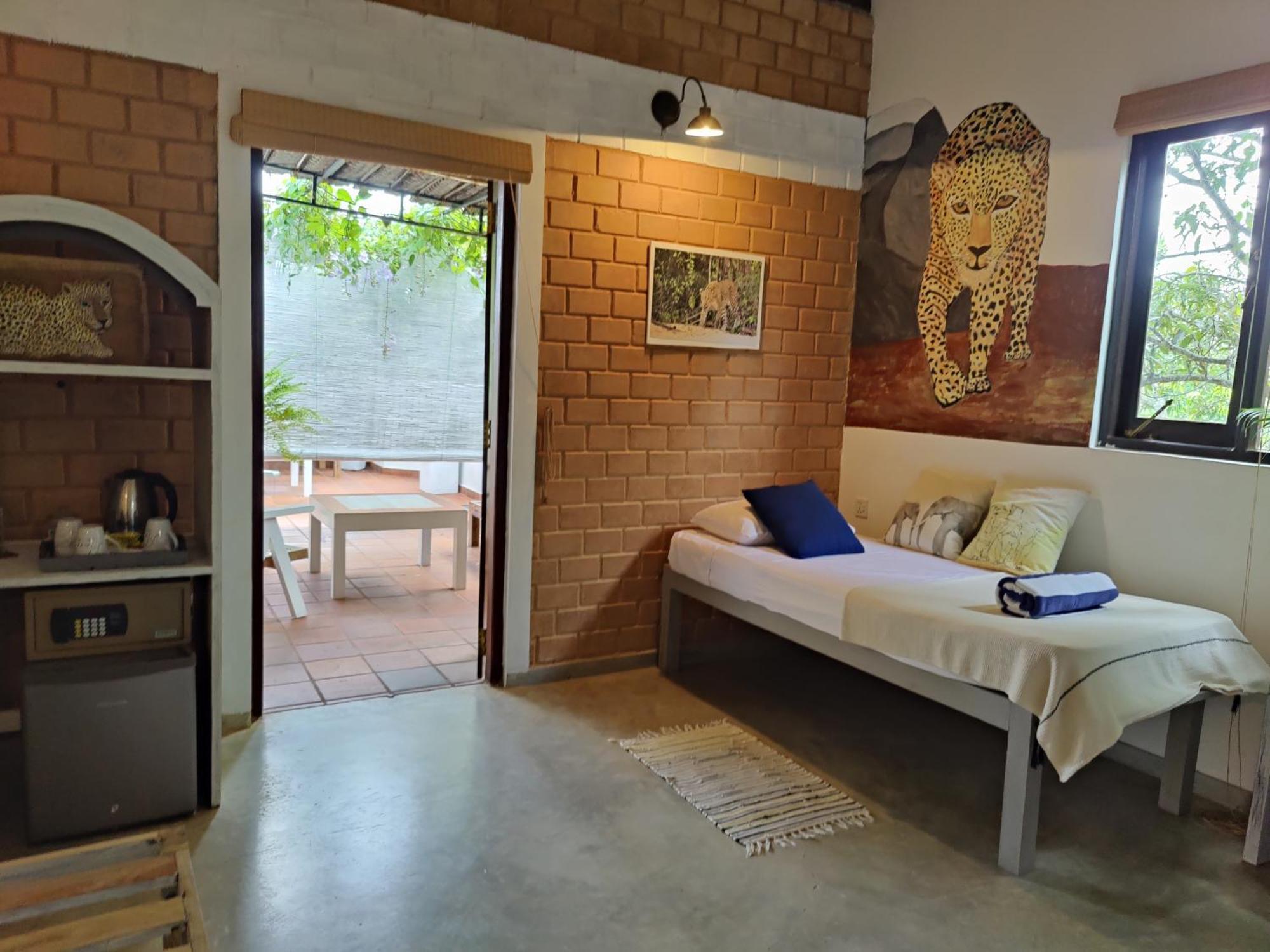 Villa Lyvie Ayurvedic Hotel Тангале Екстериор снимка