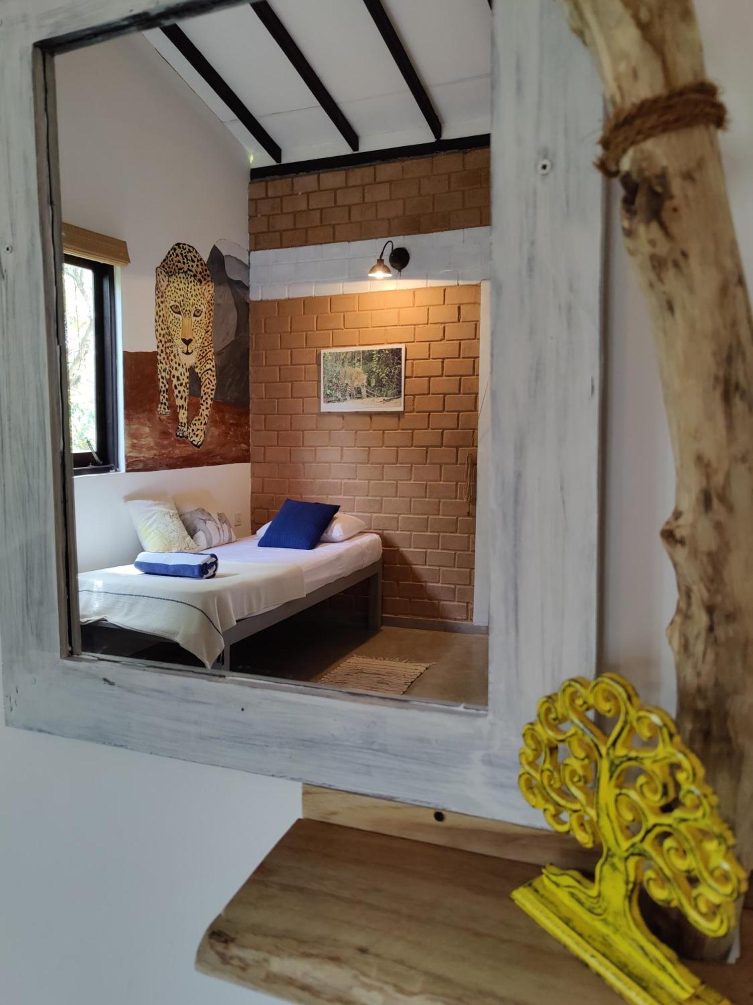 Villa Lyvie Ayurvedic Hotel Тангале Екстериор снимка